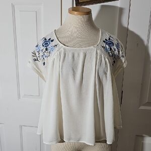 Embroidered White Top with Blue Enbrodery Floral Design. Crop Size XL